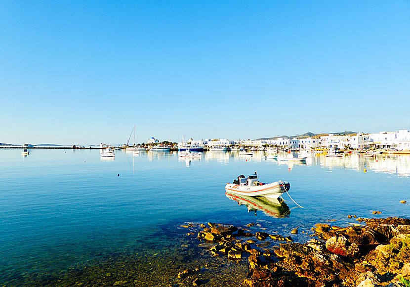 Hamnen på Antiparos i Kykladerna.