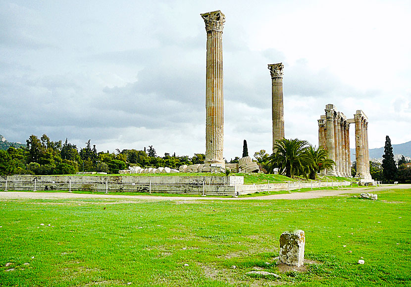 Resterna av Temple of Olympian Zeus.
