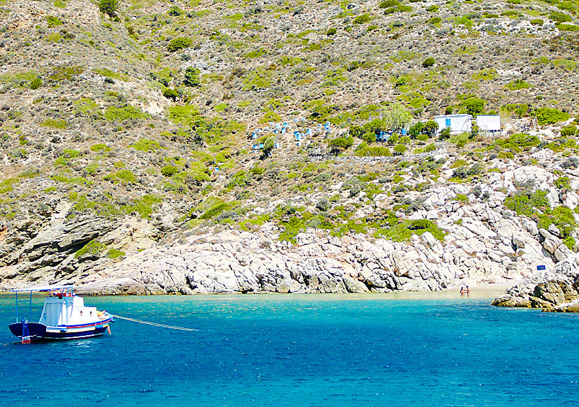 Agios Ioannis beach på södra Fourni är populär bland nudister.