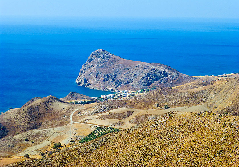Byn Lendas i Heraklion län på södra Kreta liknar byn Loutro i Chania län.