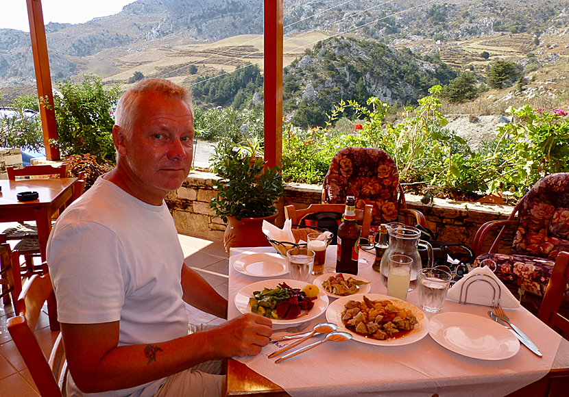 Restaurant Iliomanolis i den lilla byn Kanevos nära Plakias på södra Kreta.
