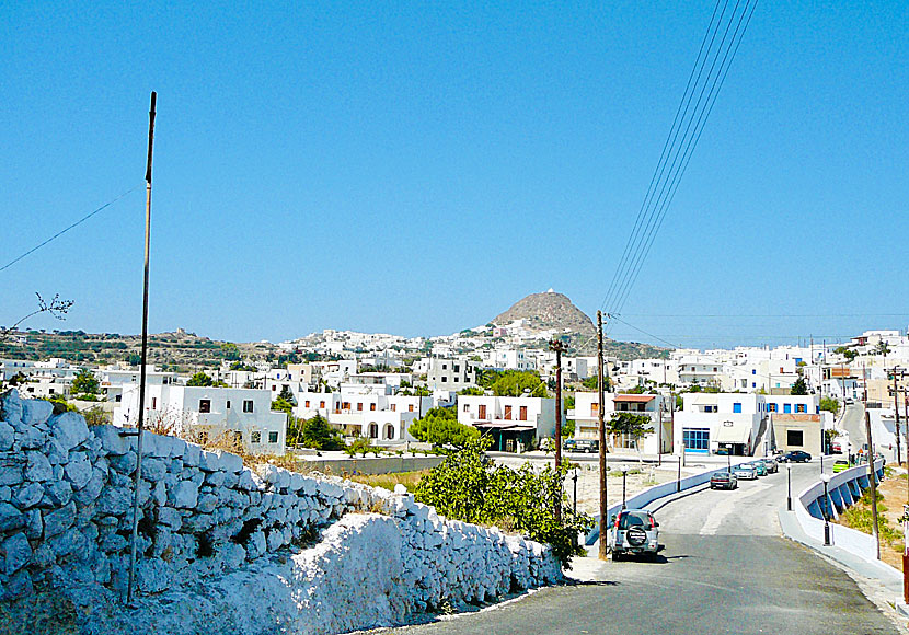 Byn Plaka på Milos i Kykladerna