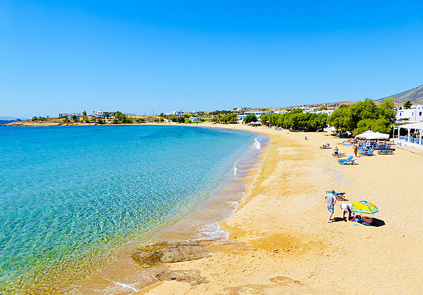 Logaras beach, nära Piso Livadi på Paros.