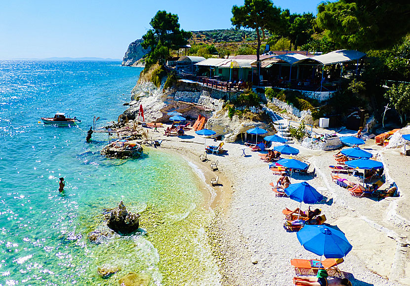 Den spektakulära stranden Pappa beach nära Ireon och Heras Temple på Samos.