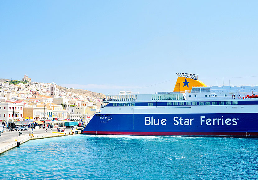 Blue Star Ferries i Ermoupolis hamn.