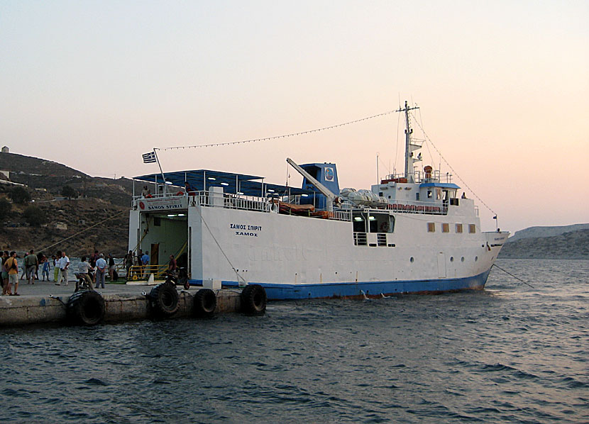 Greek ferries, boats and catamarans. Samos Spirit. The port of Fourni.