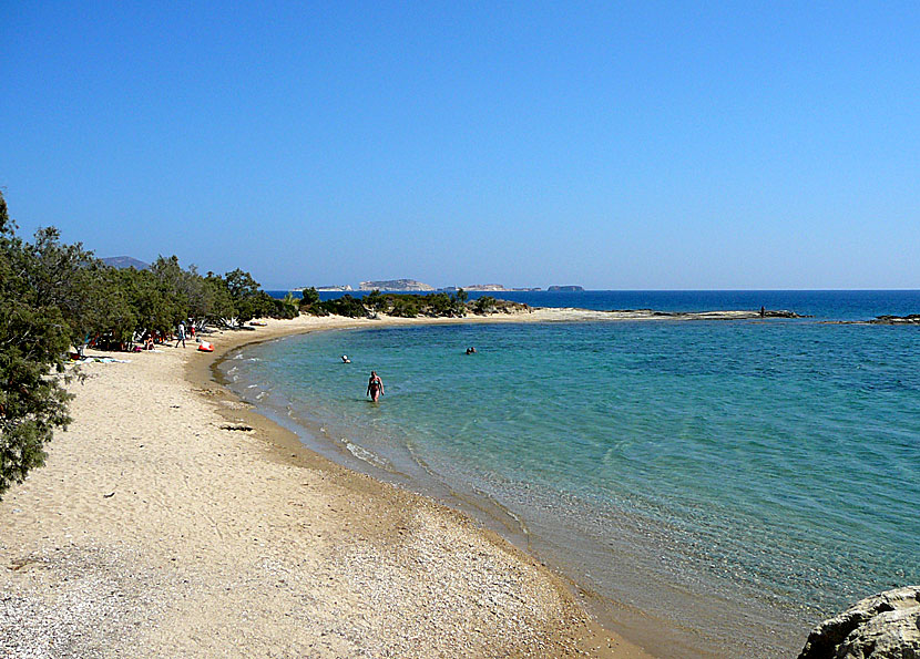 Kalamitsi på Kimolos är en liten fin strand nära stränderna Alyki och Bonatsa.