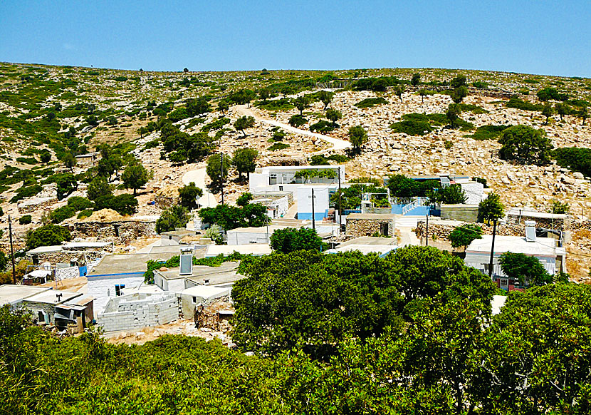 Den lilla byn Megalo Chorio på Agathonissi har cirka 10 invånare.