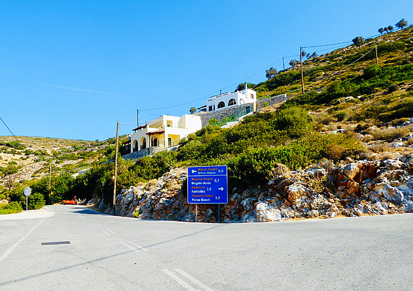 Vägen till Mikro Chorio, Megalo Chorio, Katholiko och Poros beach på Agathonissi i Grekland.