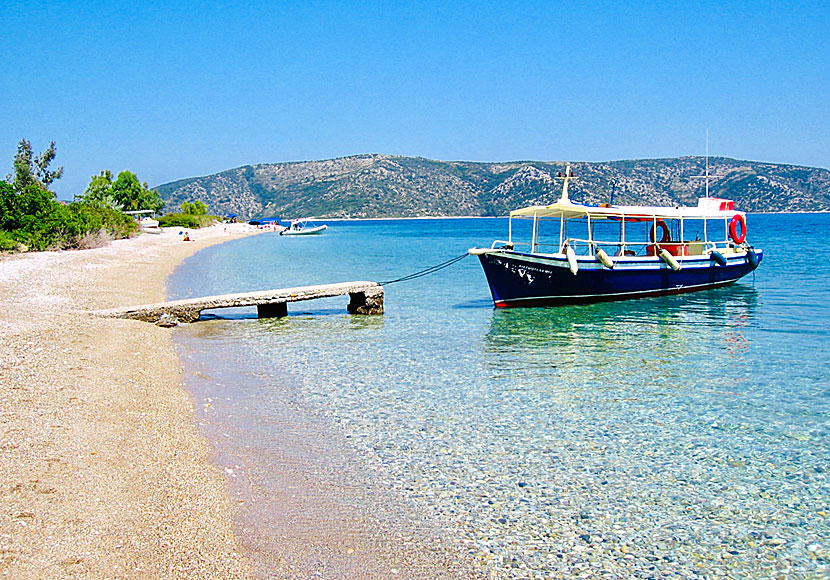 Det underbara vattnet som omger Agios Dimitrios beach på Alonissos är perfekt för dig som gillar att snorkla. 
