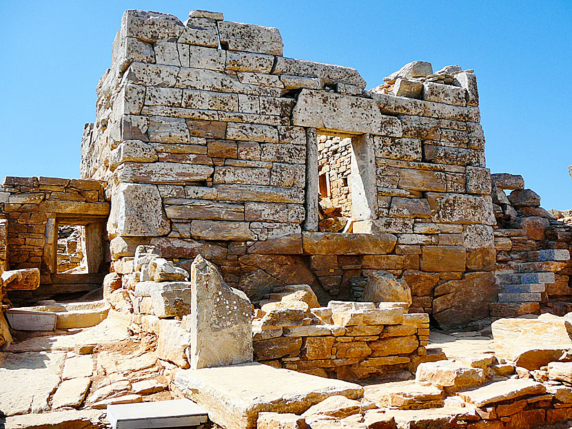 Missa inte Agia Triada Tower, som liknar Mykene, när du reser till Amorgos. 