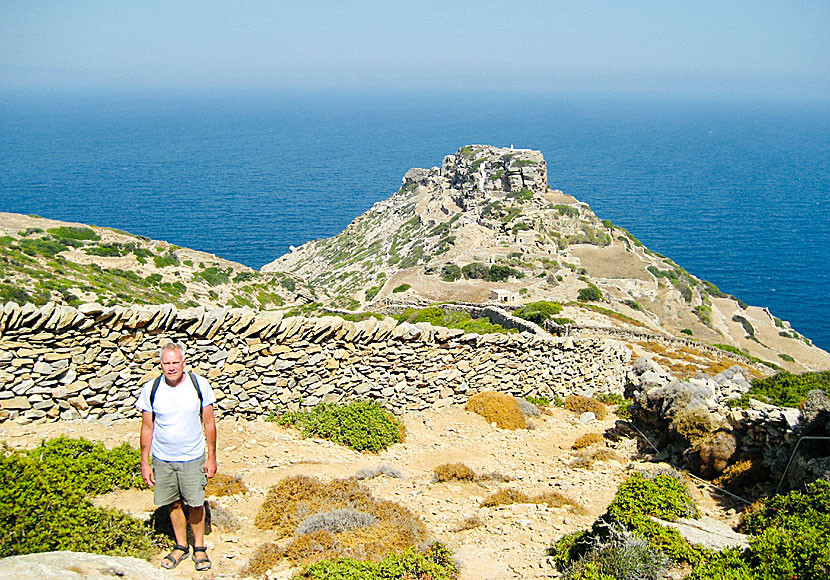 Vandring från Vroutsi till Ancient Arkesini på Amorgos.