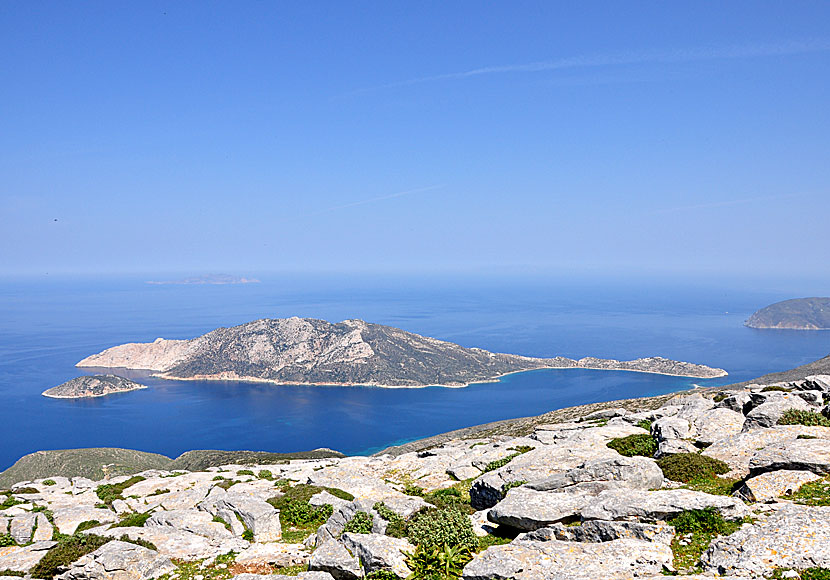 Nikouria island utanför Agios Pavlos på Amorgos.