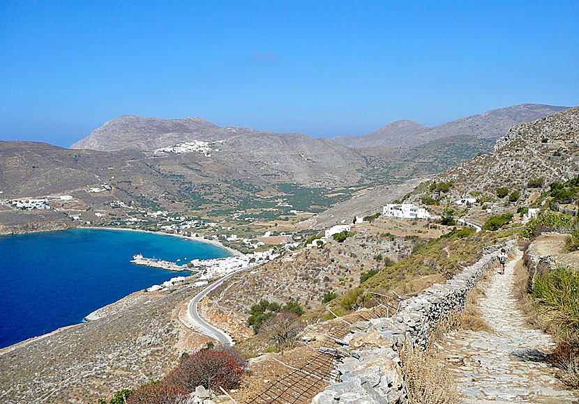 Vandra mellan klostret Panagia Hozoviotissa till Egiali på Amorgos.