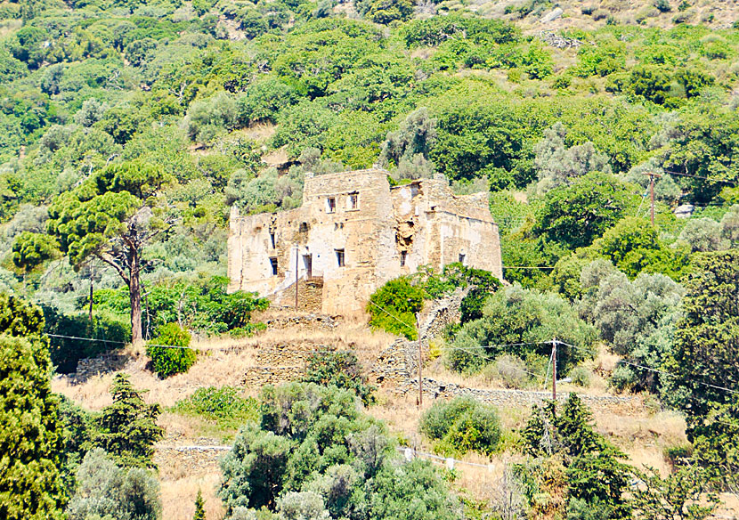 Bistis Mouvelas tower i Stenies.