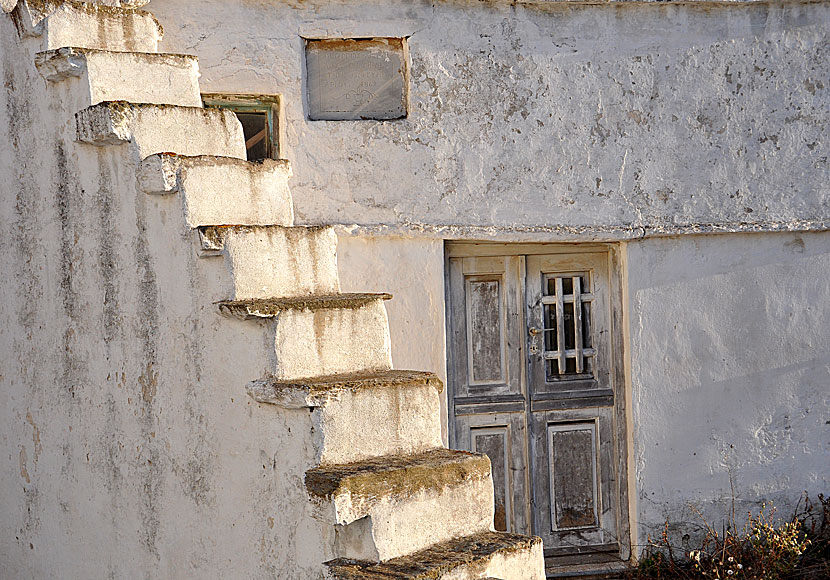 Stairway to heaven med Led Zeppelin från en gammal trappa i Chora på Tinos.