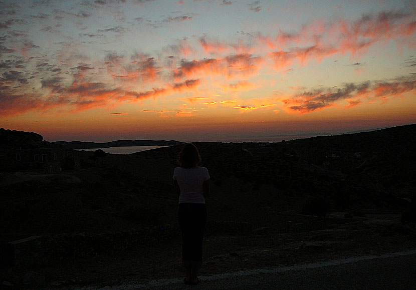 Solnedgången i Chora på Schinoussa i Grekland.