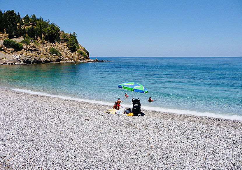 Underbara Nagos beach på Chios i Grekland.