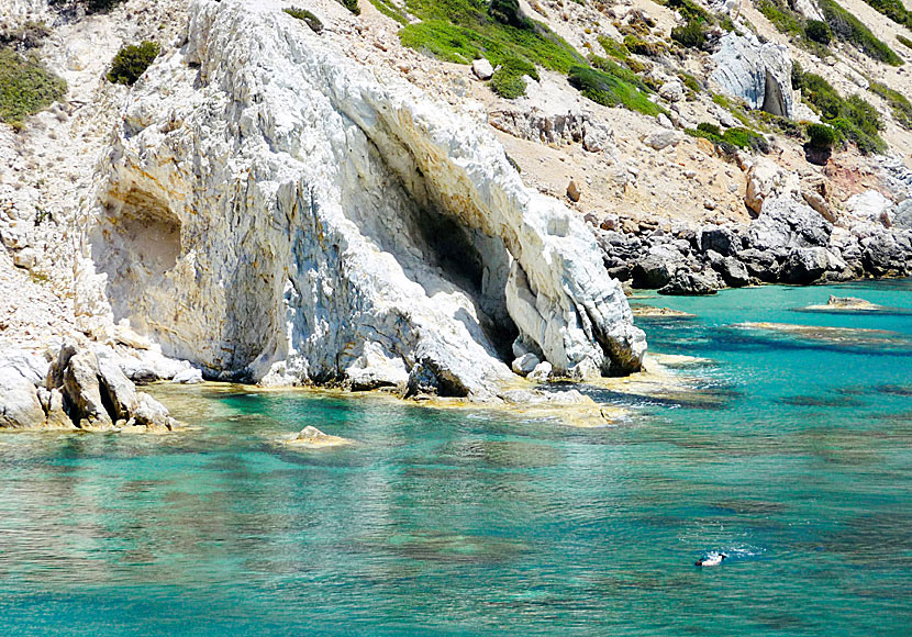 Dyka med cyklop och snorkel är perfekt på Chios, inte minst här vid Vroulidia beach.