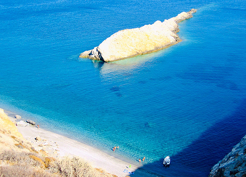 Katergo beach p&aring; Folegandros.