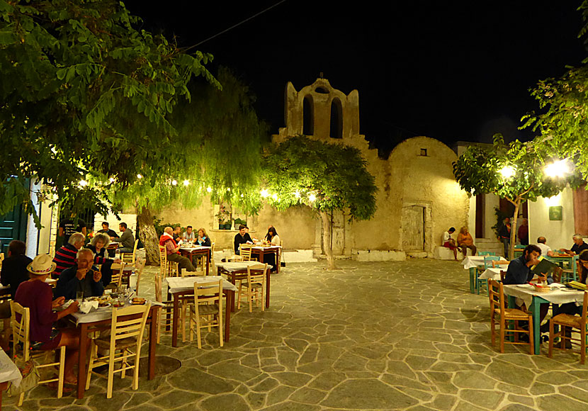 Tavernor och restauranger i Chora på ön Folegandros.