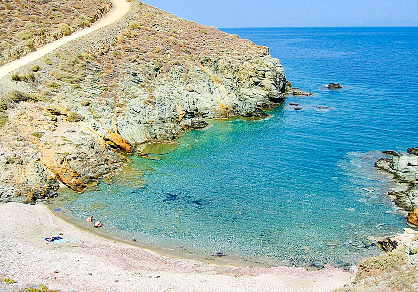 Lygaria beach på norra Folegandros i Kykladerna.
