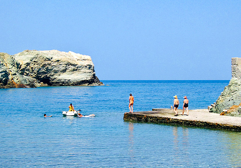 Om du gillar att snorkla så kommer du älska Agios Georgios beach på Folegandros.