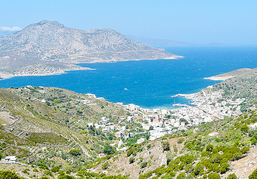 Vy över öarna Fourni och Thimena i Grekland.