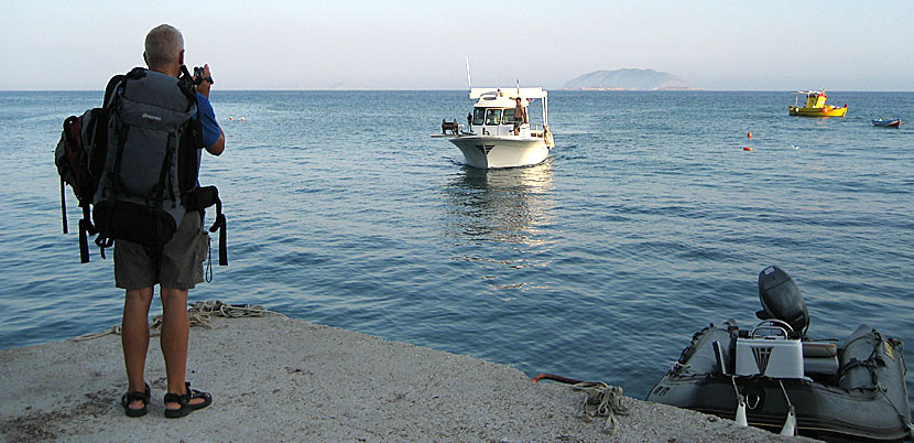 Båtar i hamnen på Anafi.