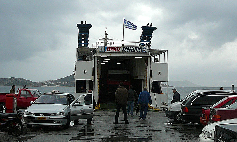 Express Skopelitis i hamnen på Naxos.