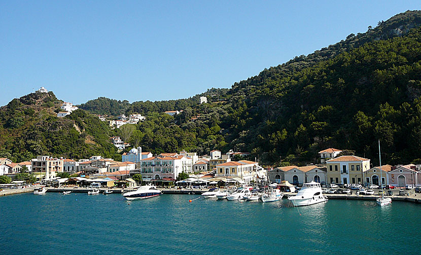Hamnen i Karlovassi på Samos.