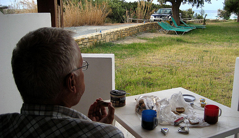 Frukost i Triopetra på södra Kreta.