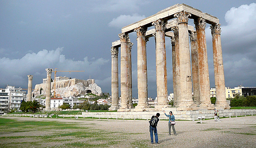 Zeus tempel är nästan lika imponerande som Parthenontemplet på Akropolis.