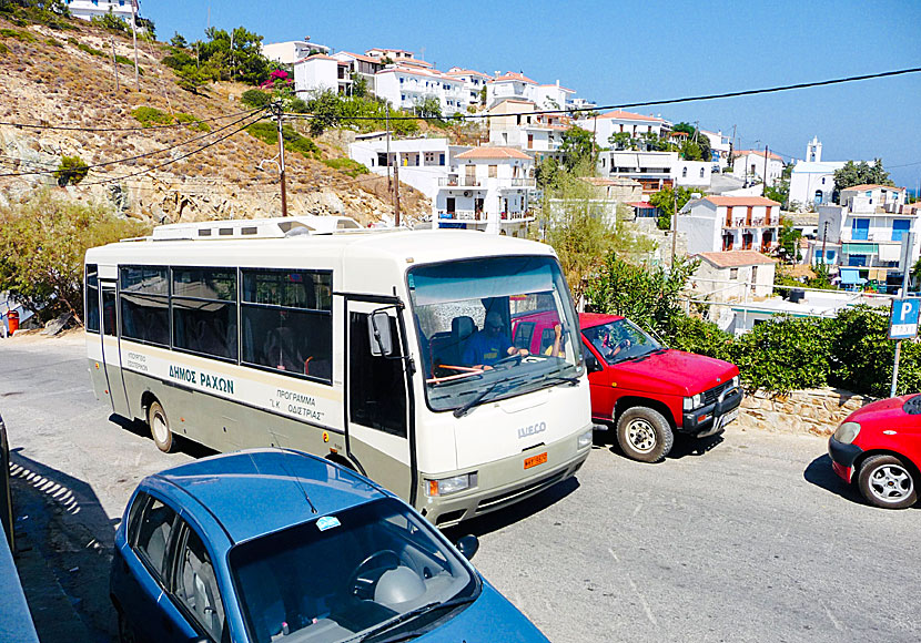 Åka buss till Armenistis på Ikaria.