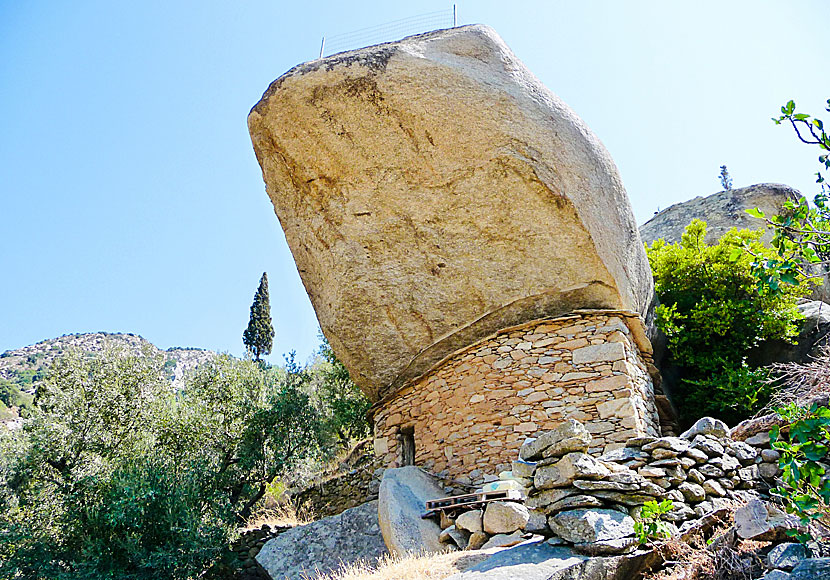 Piratkepshus nära klostret Mavrianou på Ikaria.