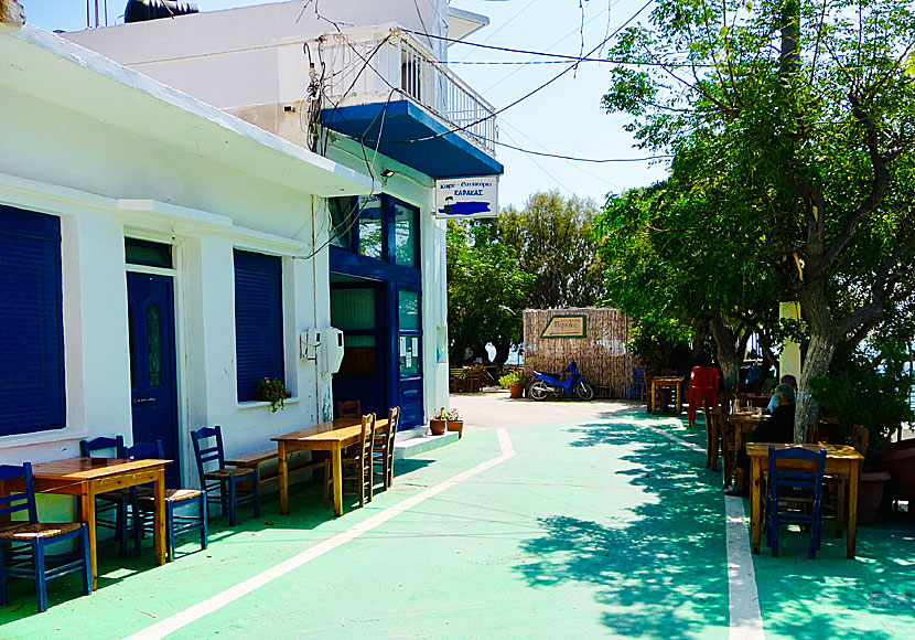 Kafé i Karkinagri på Ikaria.