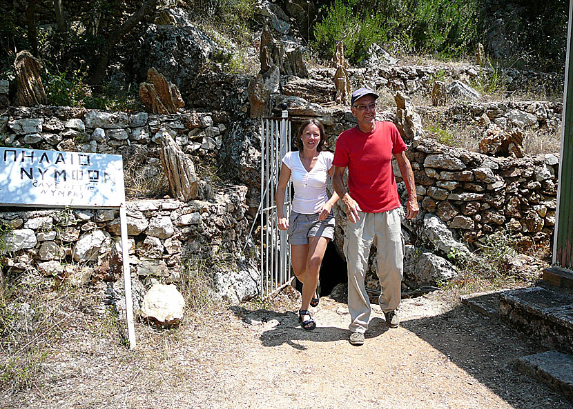 Jurasic Park och nymfernas mörka grotta på Ithaka i Grekland, som anses vara Odysseus hemö. 