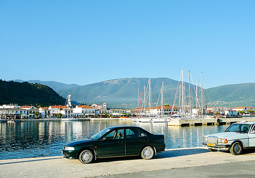 Sami är Kefalonias mest trafikerade hamn och har båtförbindelse med Ithaka, Korfu och Peloponnesos. 