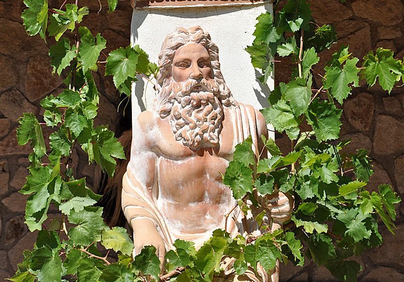 Läkekonstens fader Hippocrates på Kos i Grekland. 