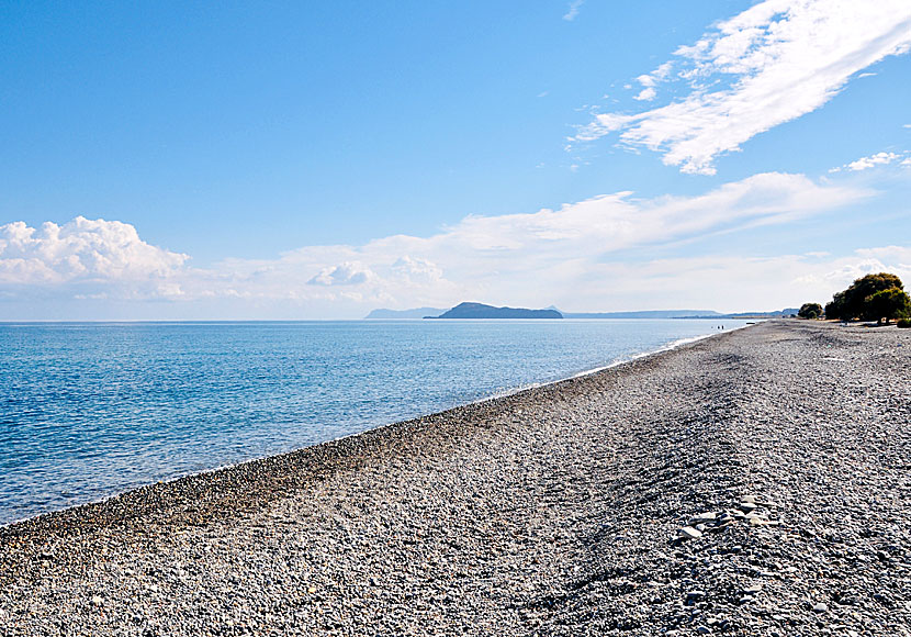Den långa stranden i Maleme  på Kreta.
