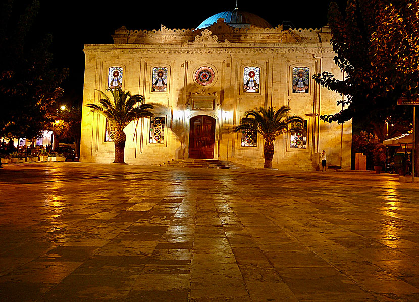 Agios Titos är en av de intressantaste sevärdheterna i Heraklion på Kreta.