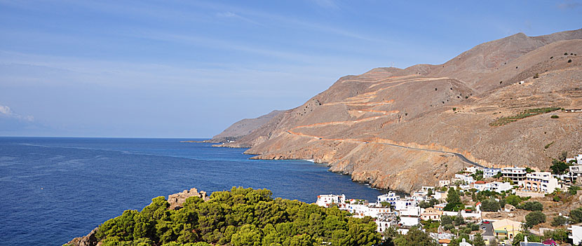 Chora Sfakion på södra Kreta där delar av Tsatsiki, farsan och olivkriget.