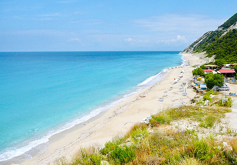 Pefkoulia beach nära Agios Nikitas på nordvästra Lefkas.