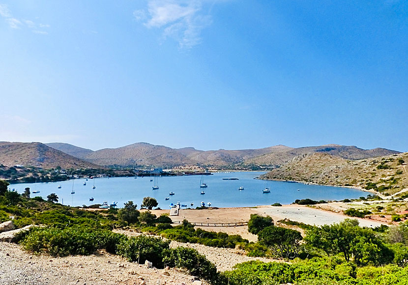 Den vackra Parthenibukten på norra Leros är en populär natthamn för seglare. 