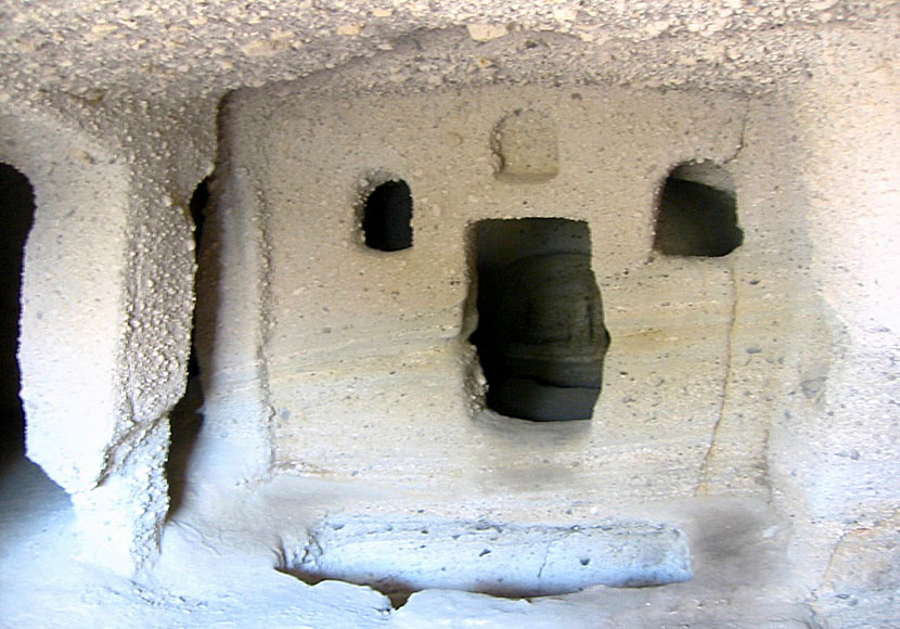 Romerska kristna katakomber på ön Milos i Grekland.