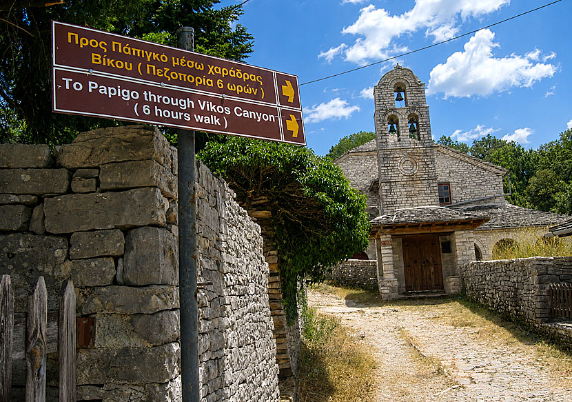 Agios Minas church i Monodendri.