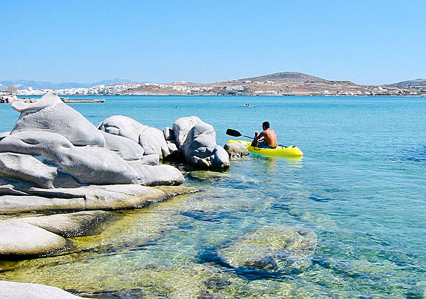 Snorkla och paddla kajak vid Kolymbithres beach.