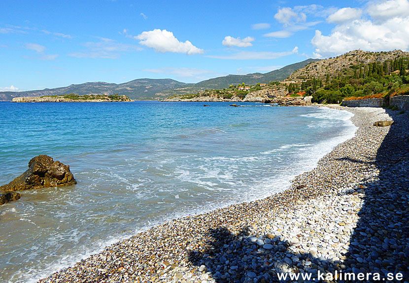 Kalamitsi beach nära Kardamili på Peloponnesos.