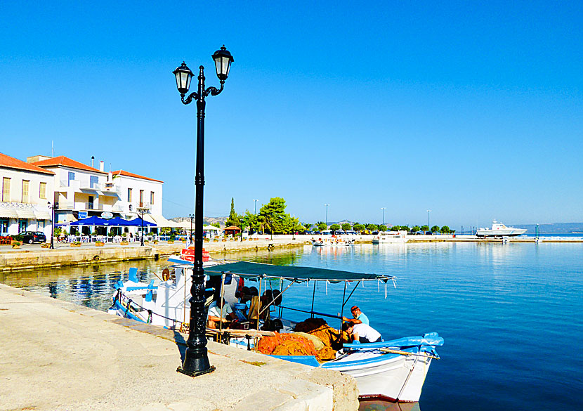Fiskebåtar i Pylos hamn.