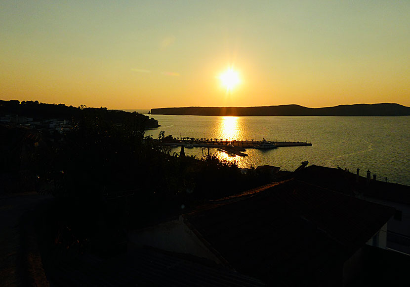 Pylos ligger i Navarino-bukten där Slaget vid Navarino stod den 20 oktober 1827. 